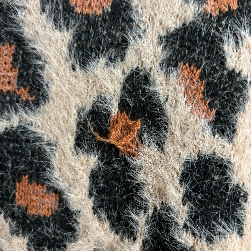 Leopard Print, Eyelash Sweater, Size XL, Time and Tru - Picture 5 of 7